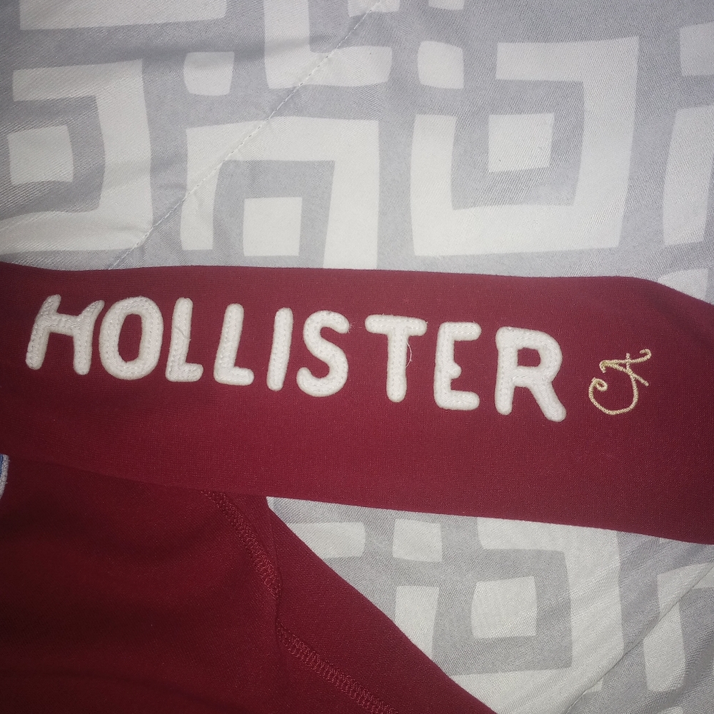 Hollister Hoodie - Picture 3 of 4